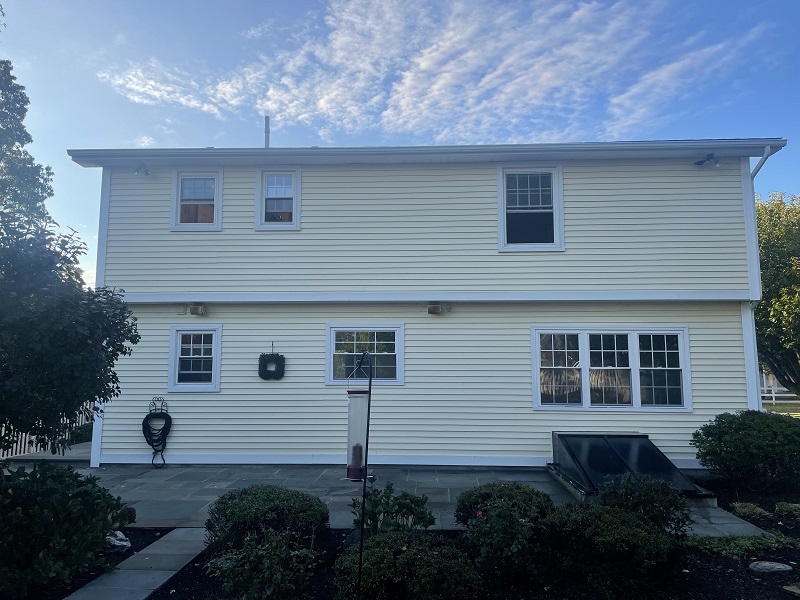 Harvey Tribute Windows – Danbury – Vinyl Replacement Double Hungs